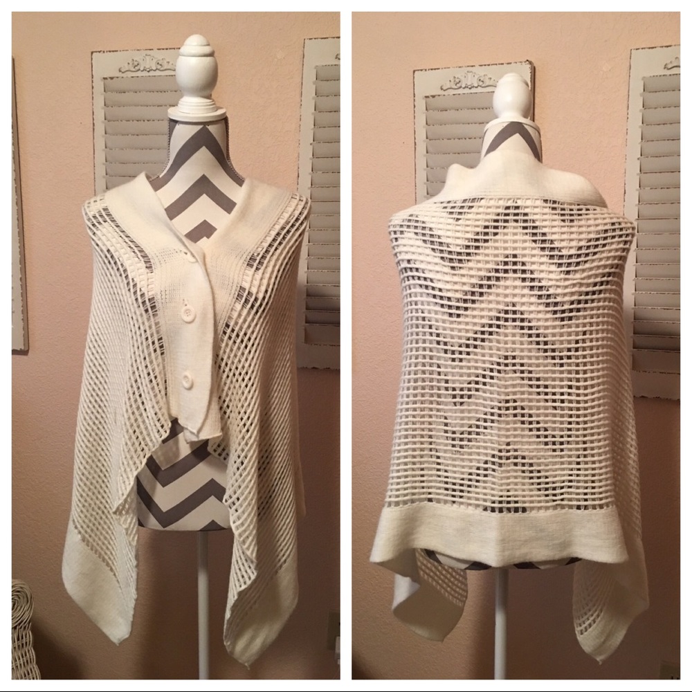 Cute white poncho